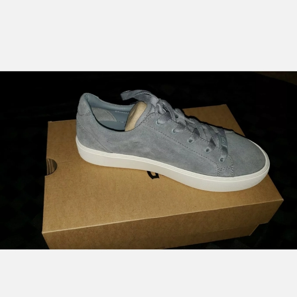 UGG Women's Zilo Sneakers Shoes Geyser Lace Up NIB